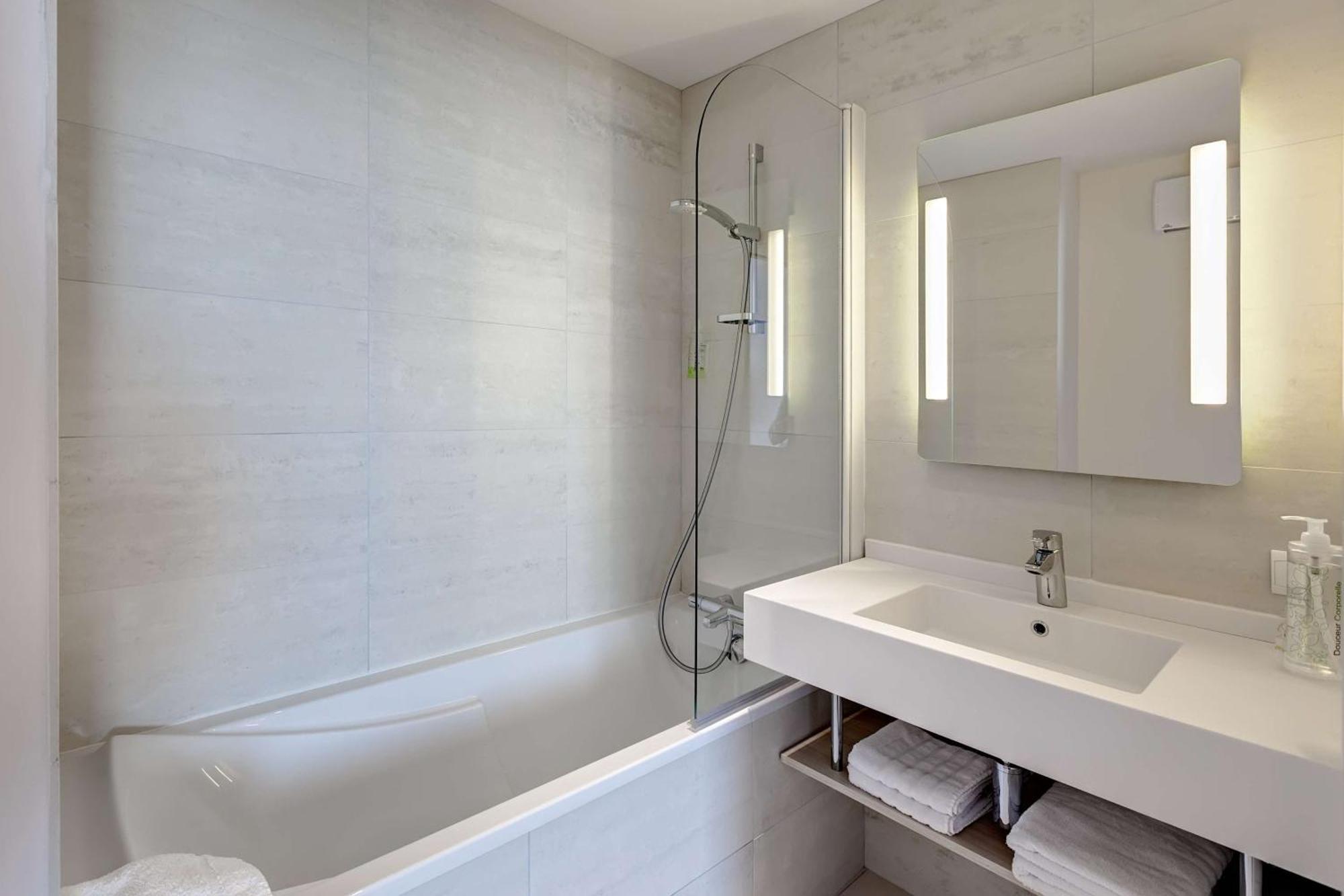 Brit Hotel Vendee Mer Les Achards  Εξωτερικό φωτογραφία