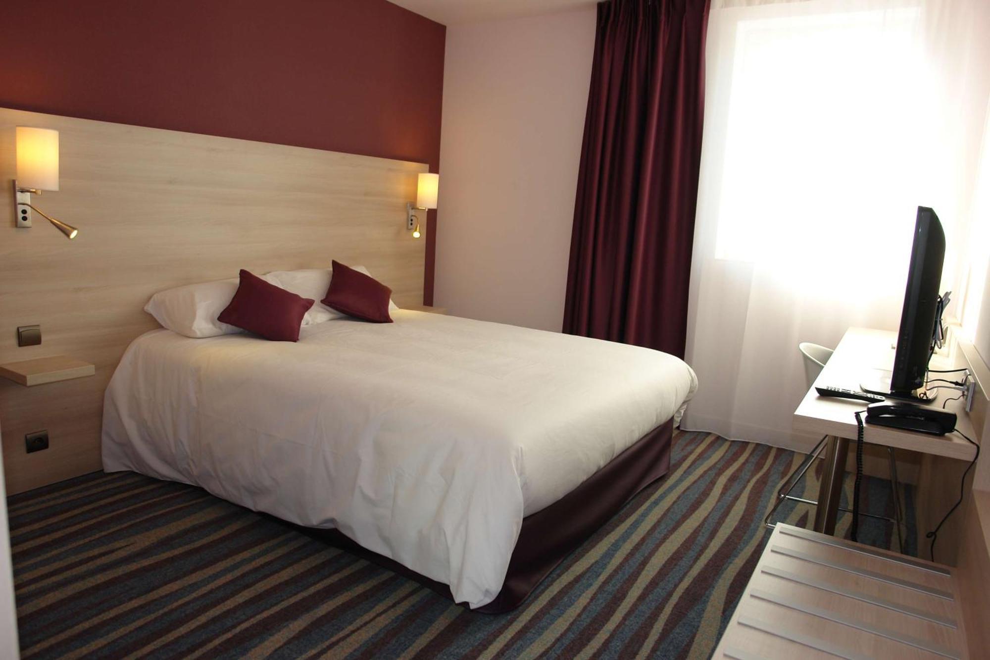 Brit Hotel Vendee Mer Les Achards  Εξωτερικό φωτογραφία